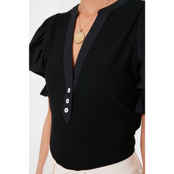 Tuckernuck Livia Puff Sleeve Top Size M Black Rayon Casual Preppy Pomander Place - Picture 3 of 13